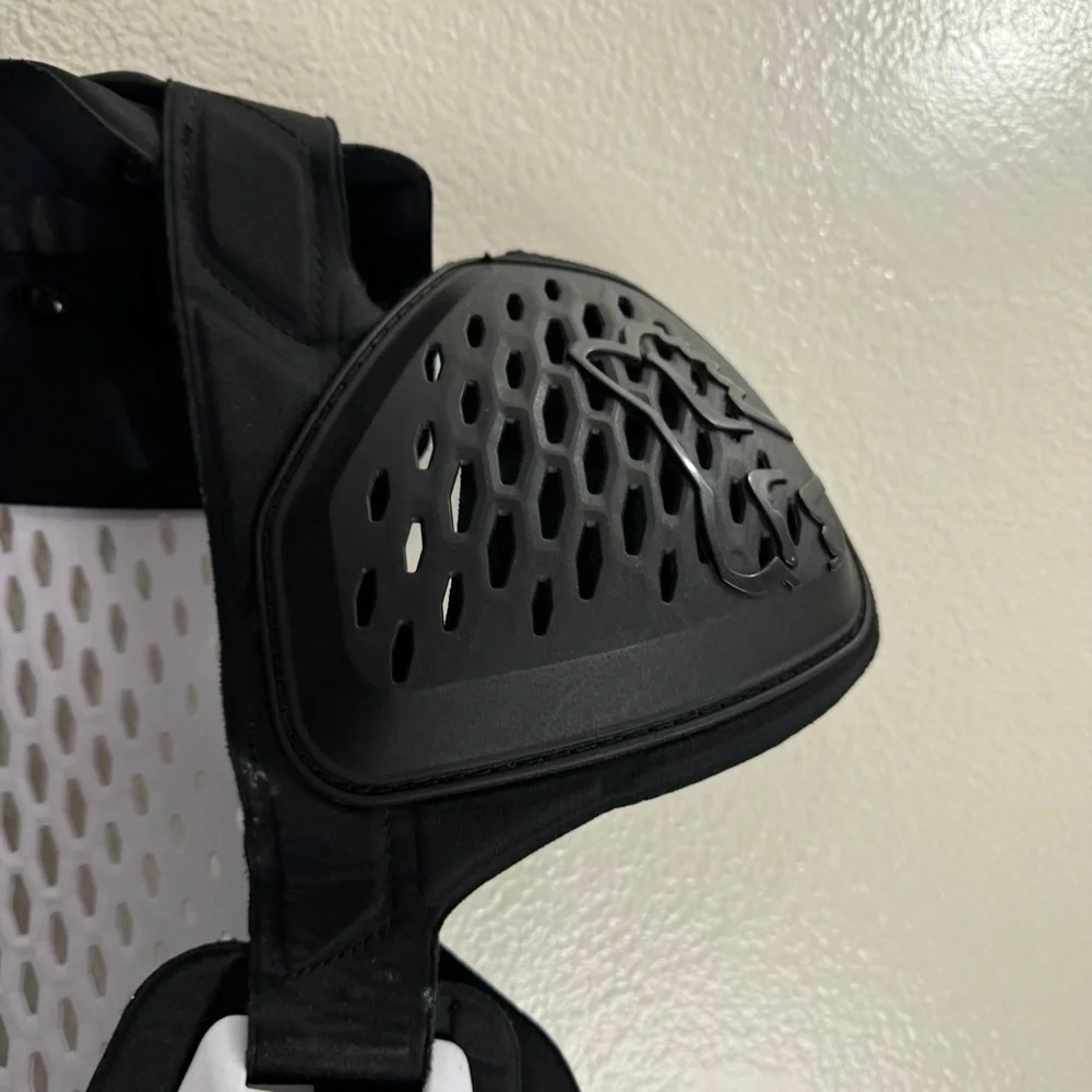 Fox Racing R3 Stone Shield Chest L/XL - Picture 3 of 8